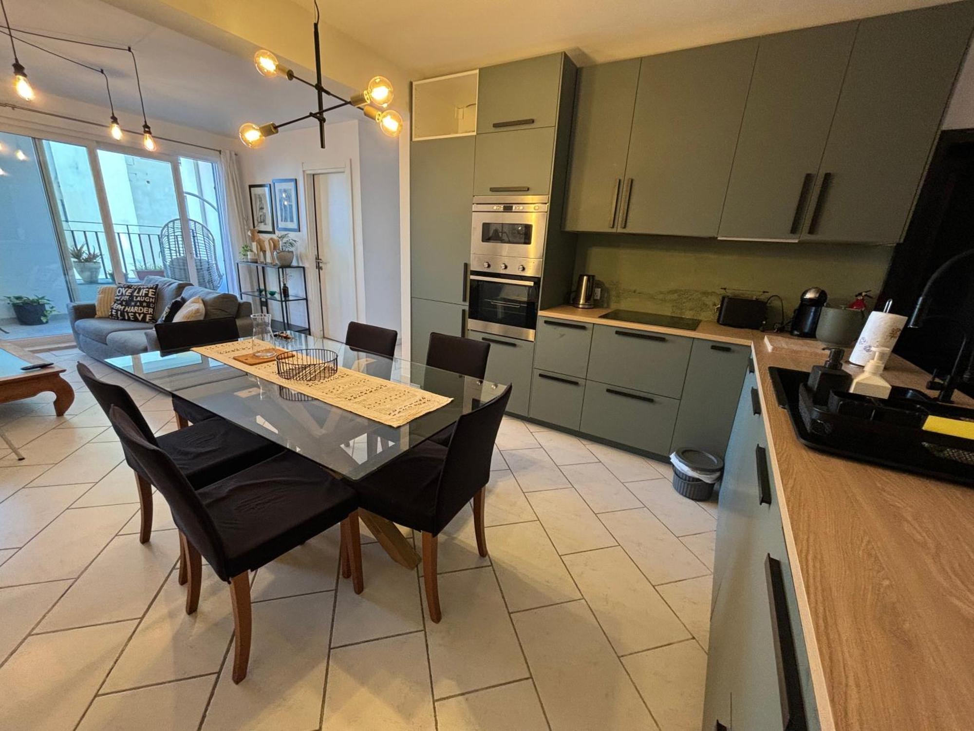 Spacious Seaview Sliema Apt, Steps From Valletta Ferry Esterno foto
