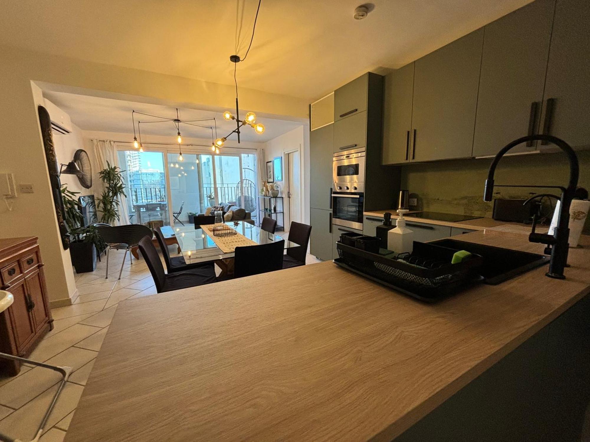 Spacious Seaview Sliema Apt, Steps From Valletta Ferry Esterno foto