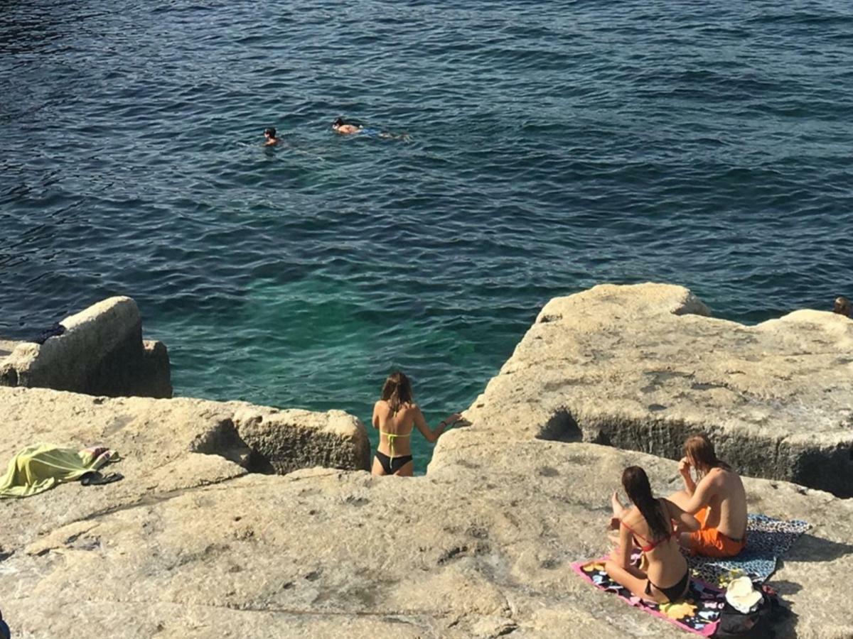 Spacious Seaview Sliema Apt, Steps From Valletta Ferry Esterno foto